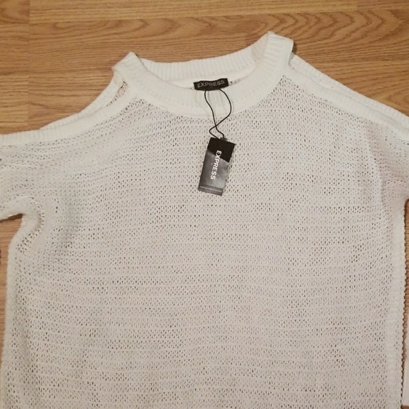 🆕️💞Express open shoulder crochet sweater - Picture 4 of 4